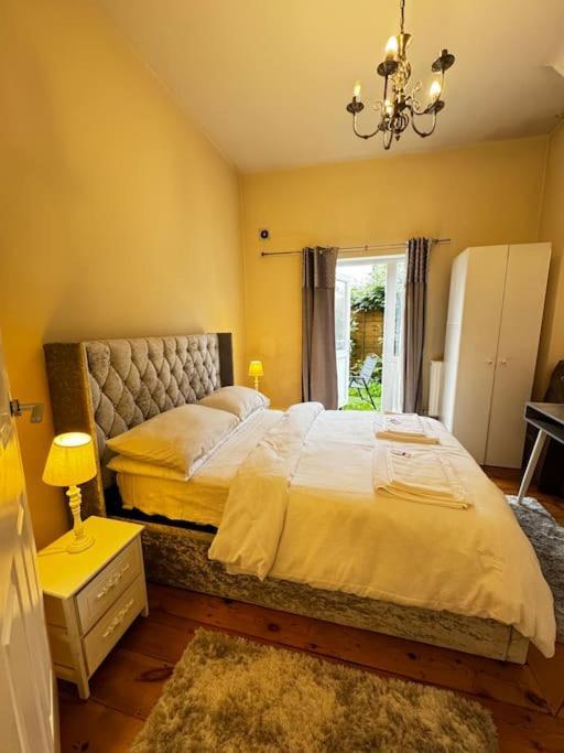 Apartamento Entire 1Bed Stratford Westfield Londres Exterior foto