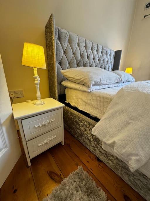 Apartamento Entire 1Bed Stratford Westfield Londres Exterior foto