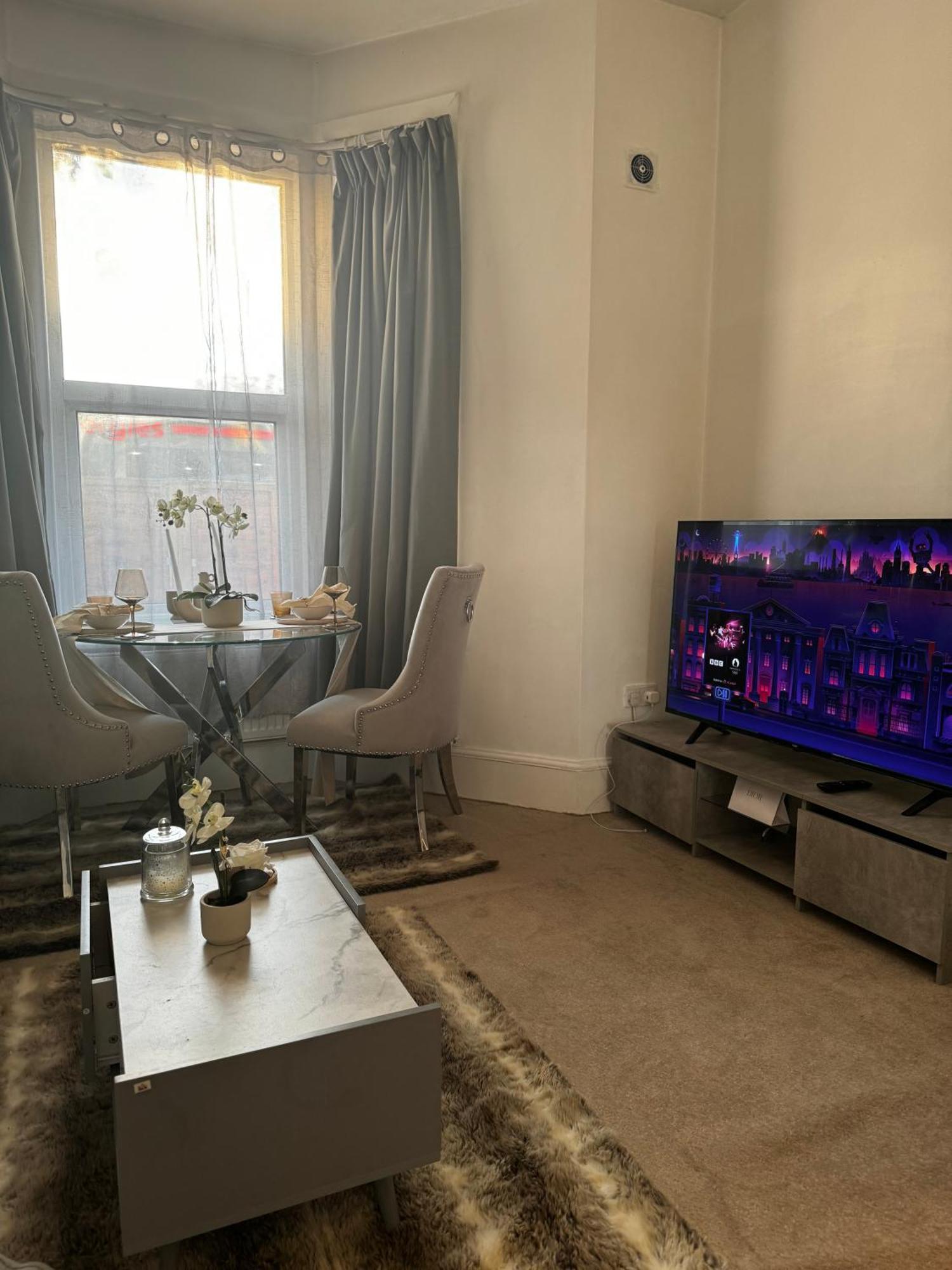 Apartamento Entire 1Bed Stratford Westfield Londres Exterior foto